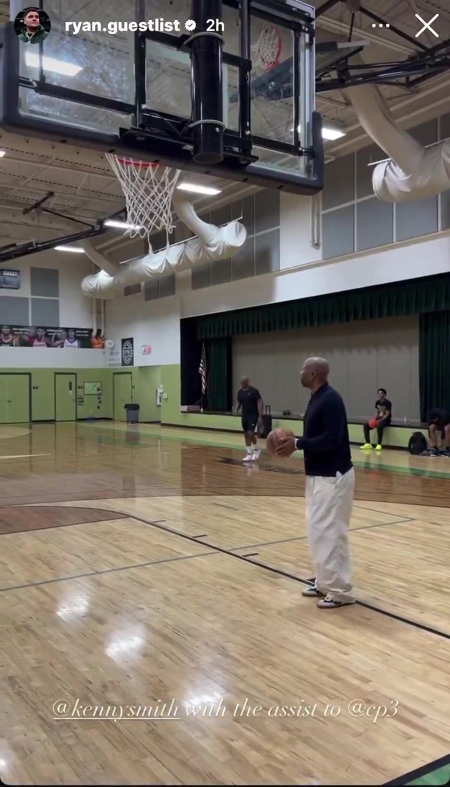 还能看到老炮上场吗?40岁保罗今天在训练中空接挂筐暴扣